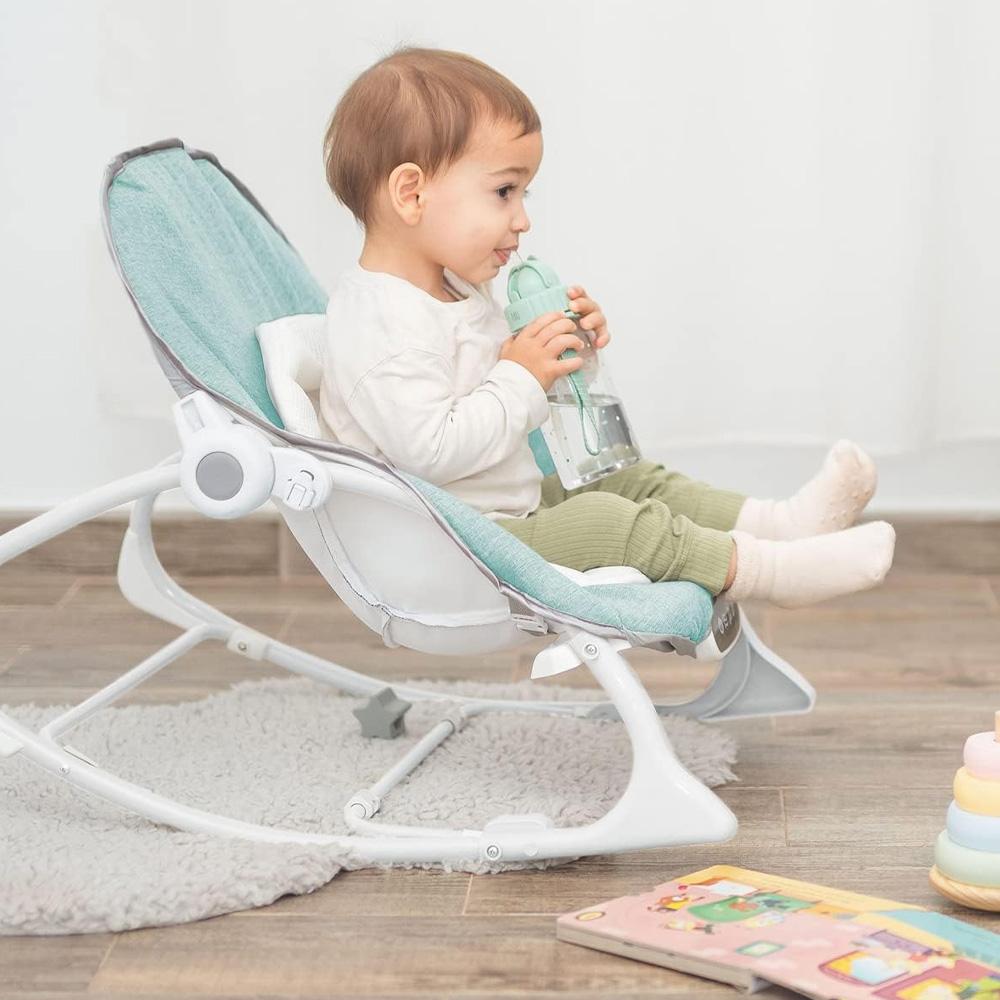 Já conhecem a nossa espreguiçadeira Relax & Play? Com movimento automático  e melodias para relaxar o bebé, promete muitas sestinhas confortáveis.  ❤️