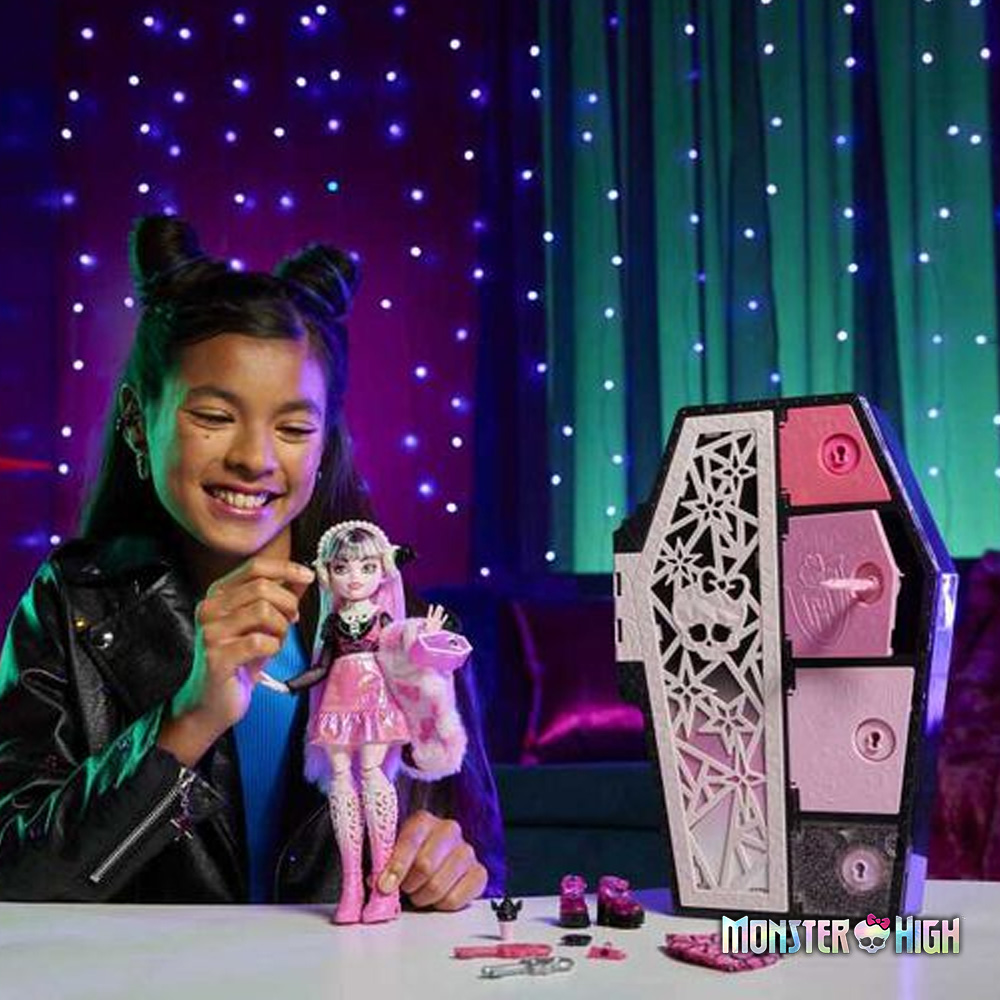 Monster High Boneca Draculaura : : Brinquedos e Jogos